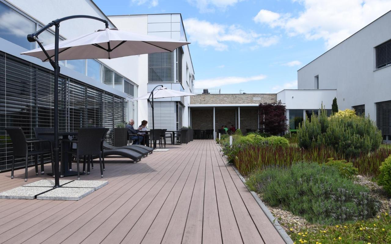 Harmony Medical & Wellness-free Parking, 1,8km From The Center Kromeriz