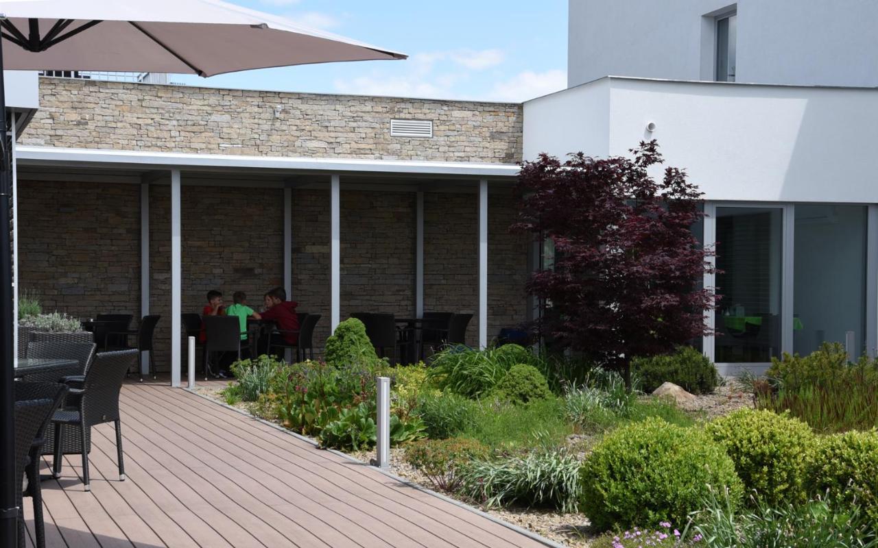 Harmony Medical & Wellness-free Parking, 1,8km From The Center 4*